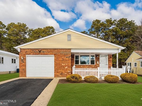 419 COSTA MESA DRIVE, TOMS RIVER, NJ 08757