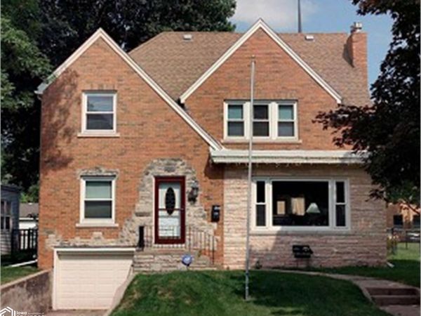 725 N Jefferson Avenue, Mason City, IA 50401