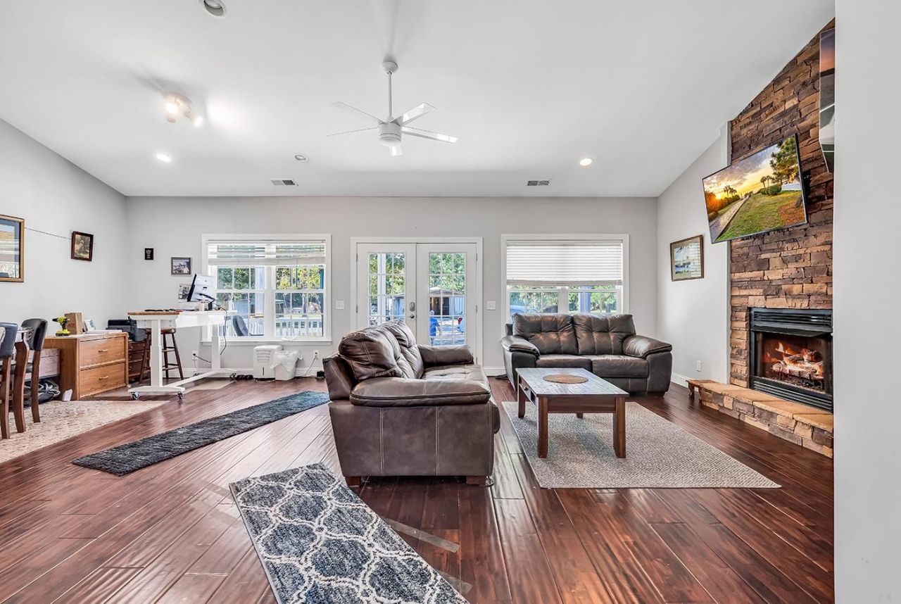 4013 Thomas Rd. Photo 6