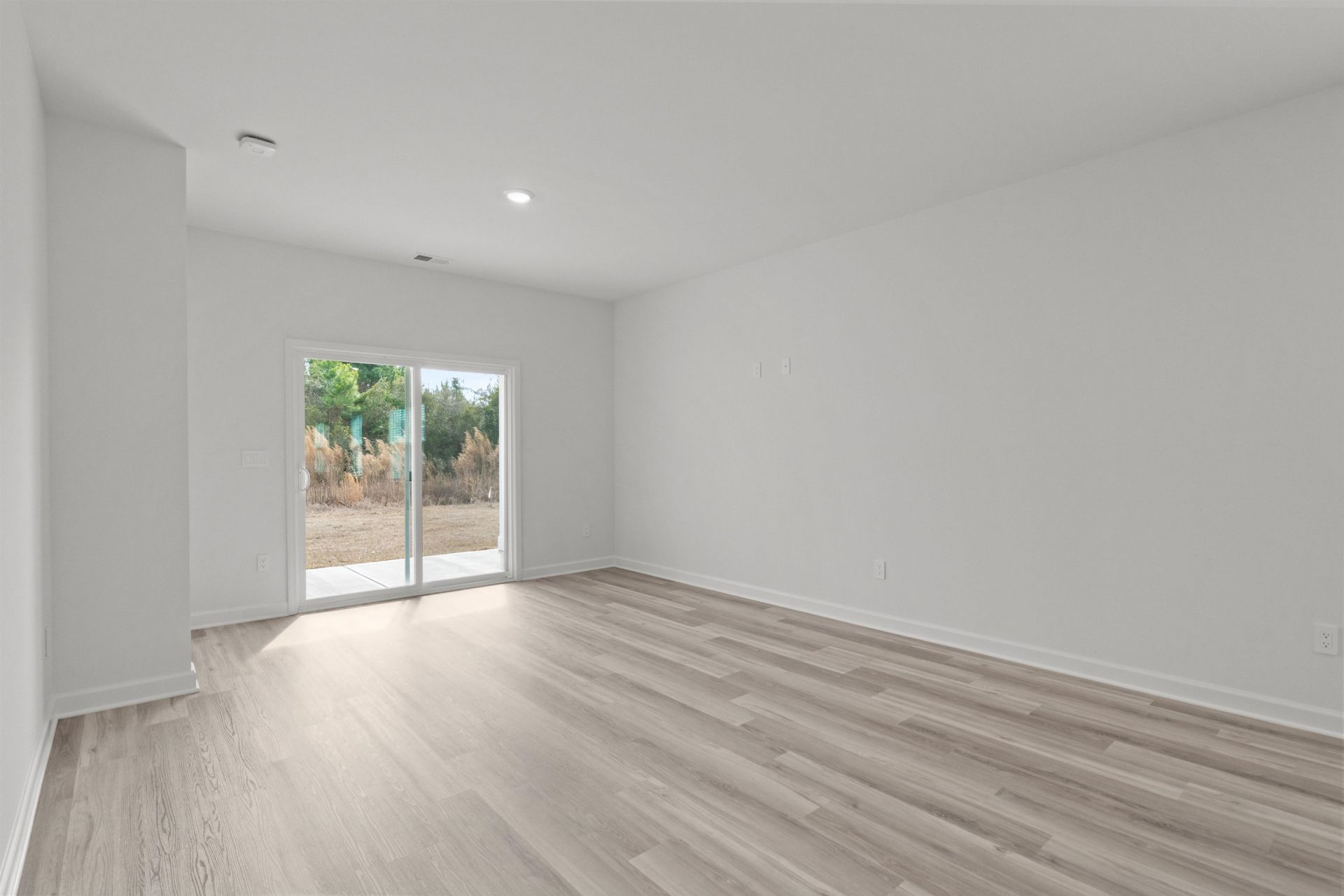 8223 Essence Dr. Photo 14