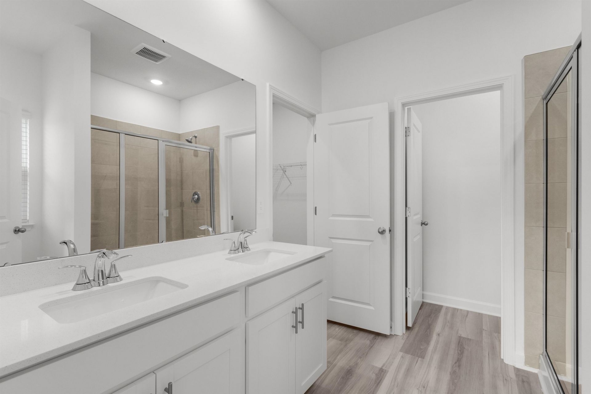 8223 Essence Dr. Photo 20