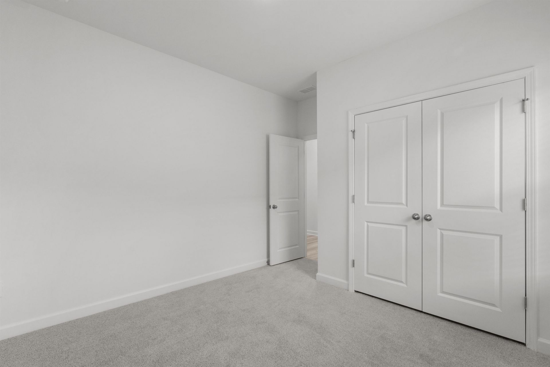 8223 Essence Dr. Photo 26