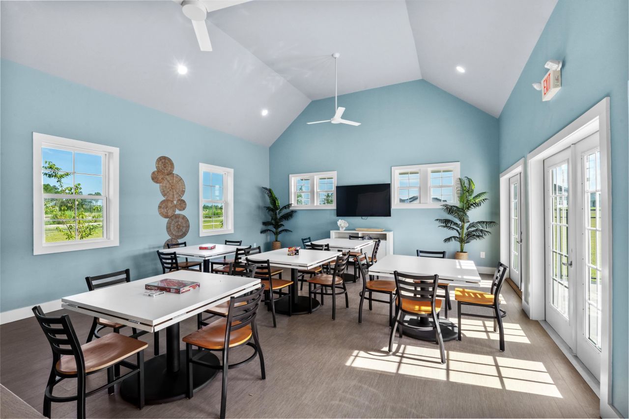 8223 Essence Dr. Photo 33