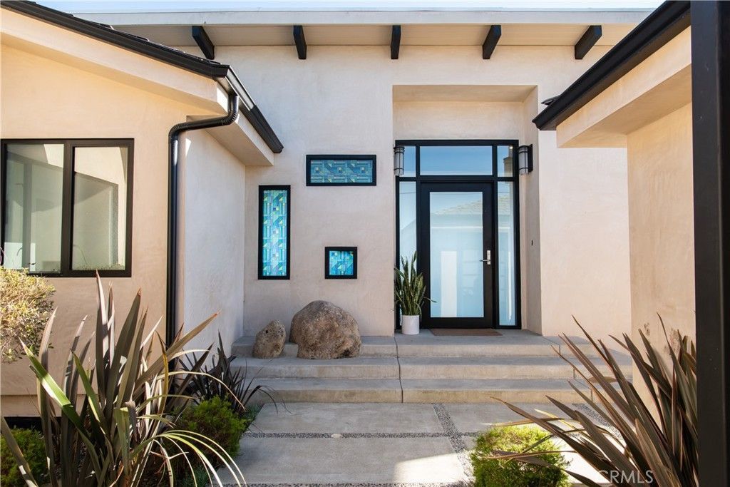 2305 Temple Hills, Laguna Beach, CA 92651 Main Photo