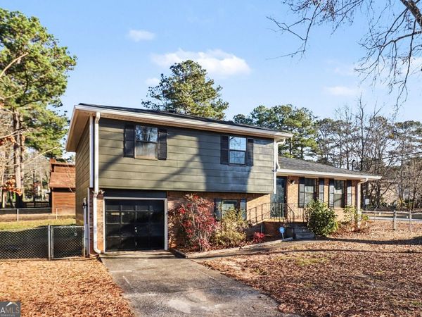 175 Slicky Rock Court, Riverdale, GA 30274