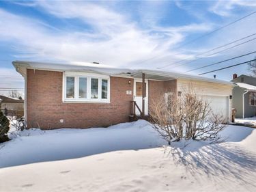 7 East Toulon Drive, Cheektowaga, NY 14227