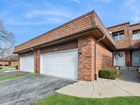 1429 Woodhollow Drive, Flossmoor, IL 60422 primary photo