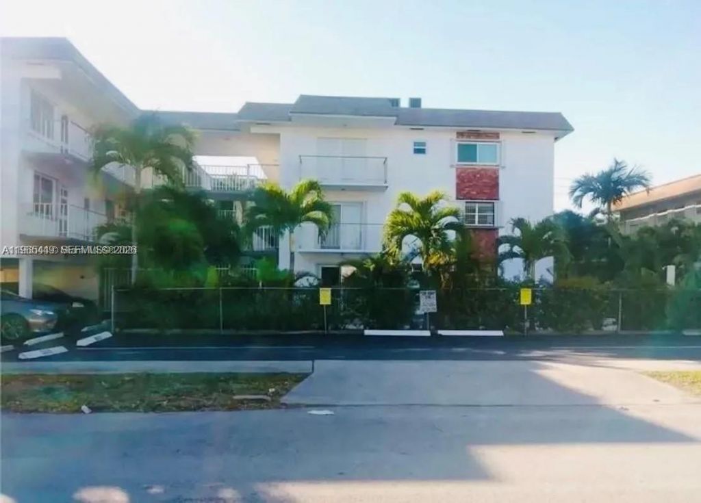 1840 Dewey St , Unit 103, Hollywood, FL 33020 Photo