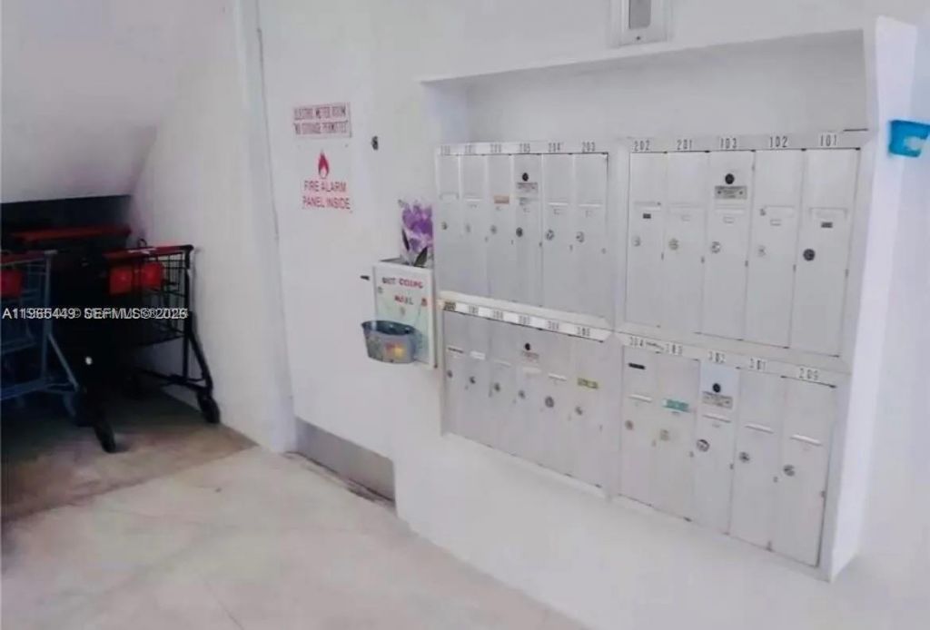 1840 Dewey St , Unit 103, Hollywood, FL 33020 Photo