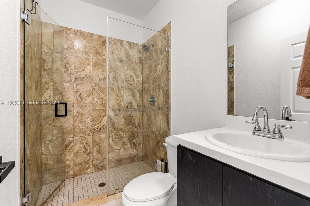 16371 SW 44th Ter, Miami, FL 33185 Photo