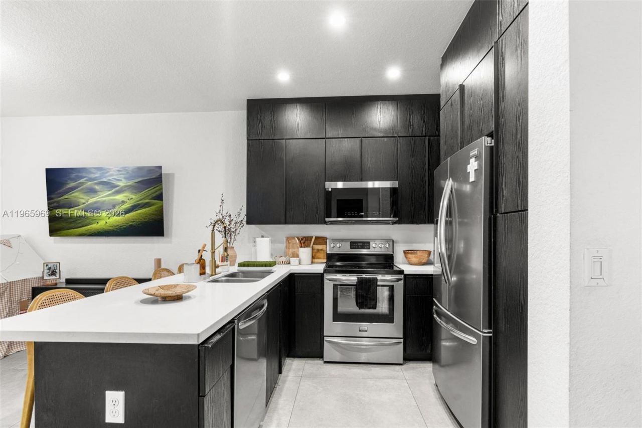 16371 SW 44th Ter, Miami, FL 33185 Photo