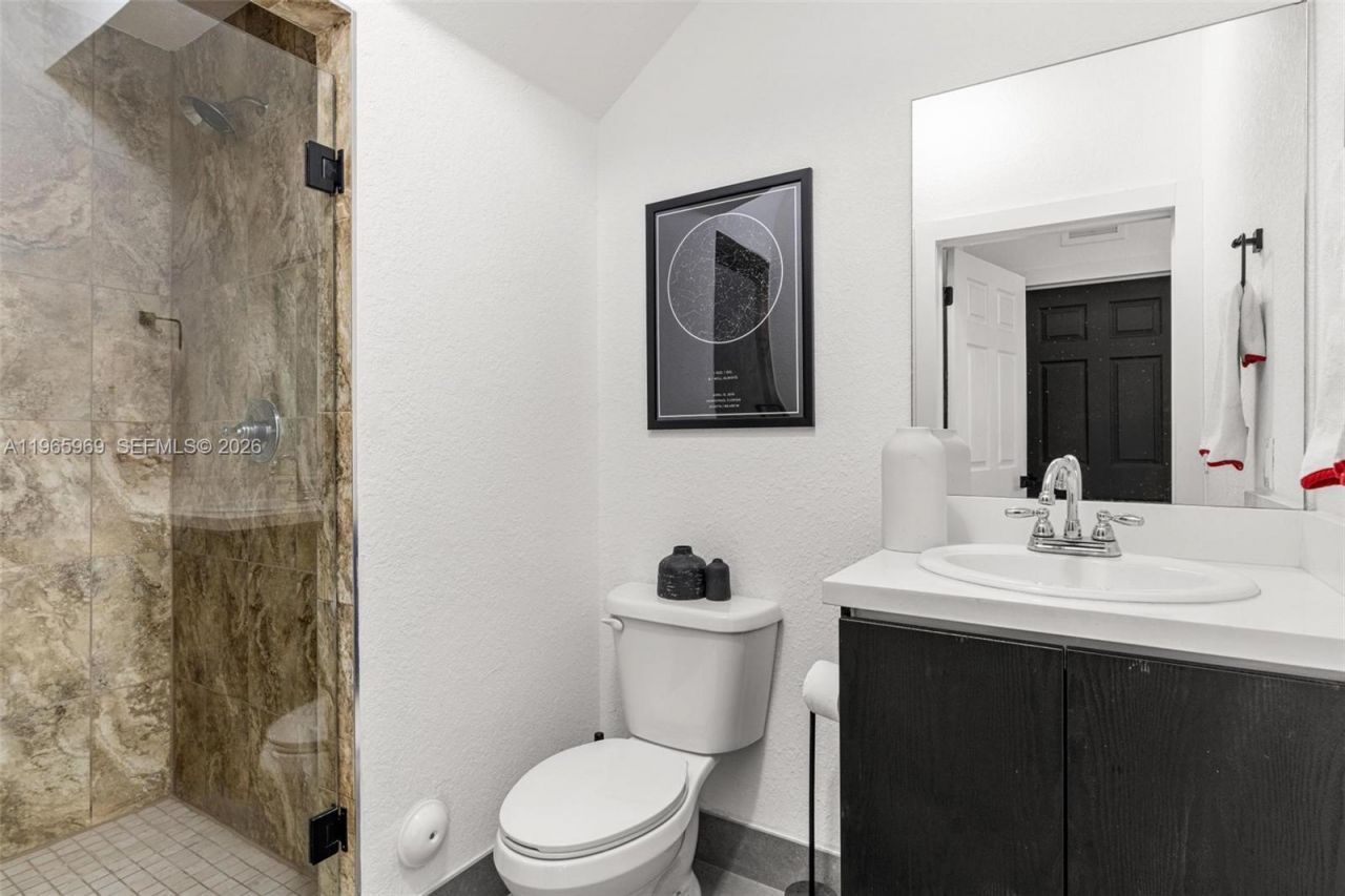 16371 SW 44th Ter, Miami, FL 33185 Photo