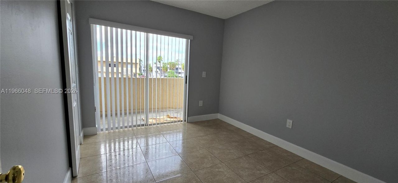 2630 W 76th St , Unit 201, Hialeah, FL 33016 Photo
