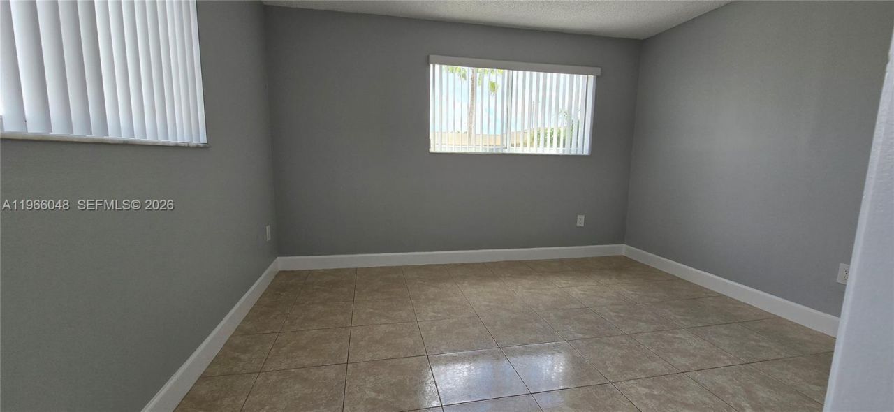 2630 W 76th St , Unit 201, Hialeah, FL 33016 Photo