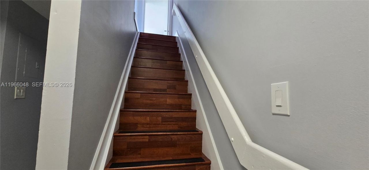 2630 W 76th St , Unit 201, Hialeah, FL 33016 Photo