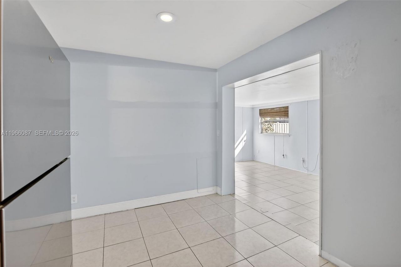 4998 SW 92nd Ter, Cooper City, FL 33328 Photo