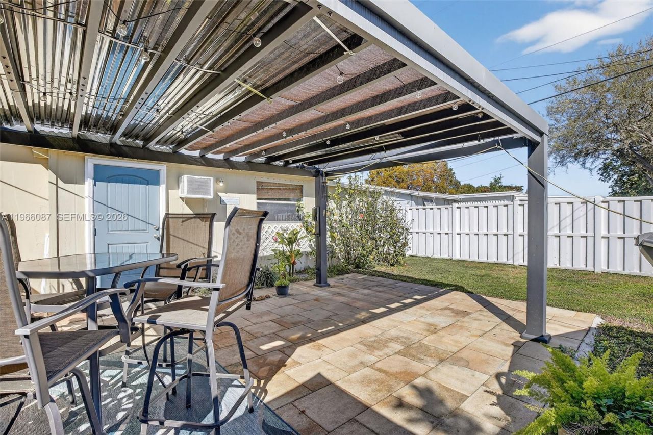 4998 SW 92nd Ter, Cooper City, FL 33328 Photo