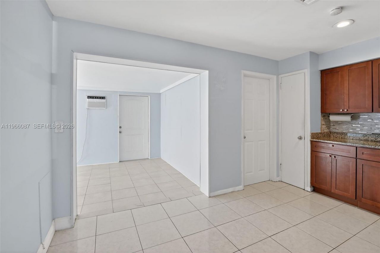 4998 SW 92nd Ter, Cooper City, FL 33328 Photo