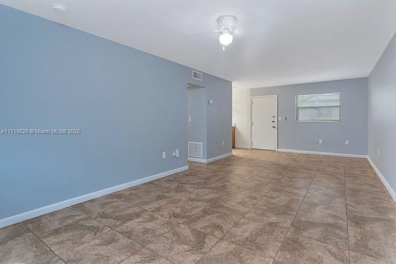 12890 NE 8th Ave , Unit 103, North Miami, FL 33161 Photo