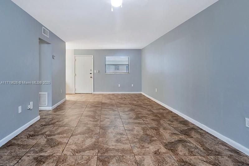 12890 NE 8th Ave , Unit 103, North Miami, FL 33161 Photo