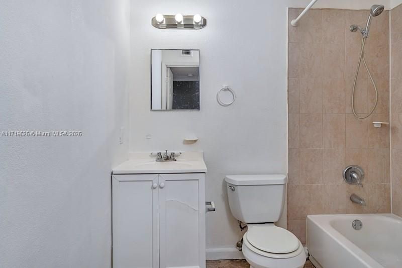 12890 NE 8th Ave , Unit 103, North Miami, FL 33161 Photo