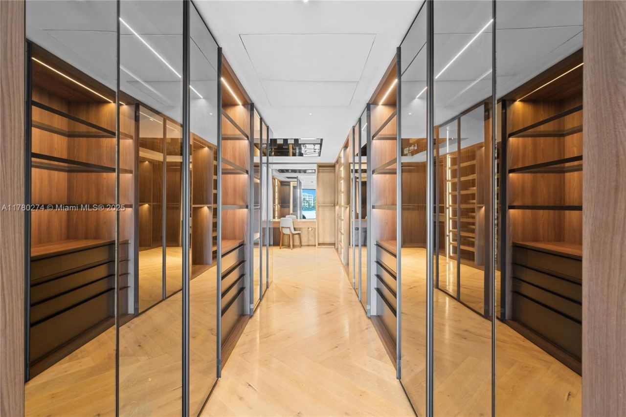 247 E Rivo Alto Dr , Miami Beach, FL 33139 Photo