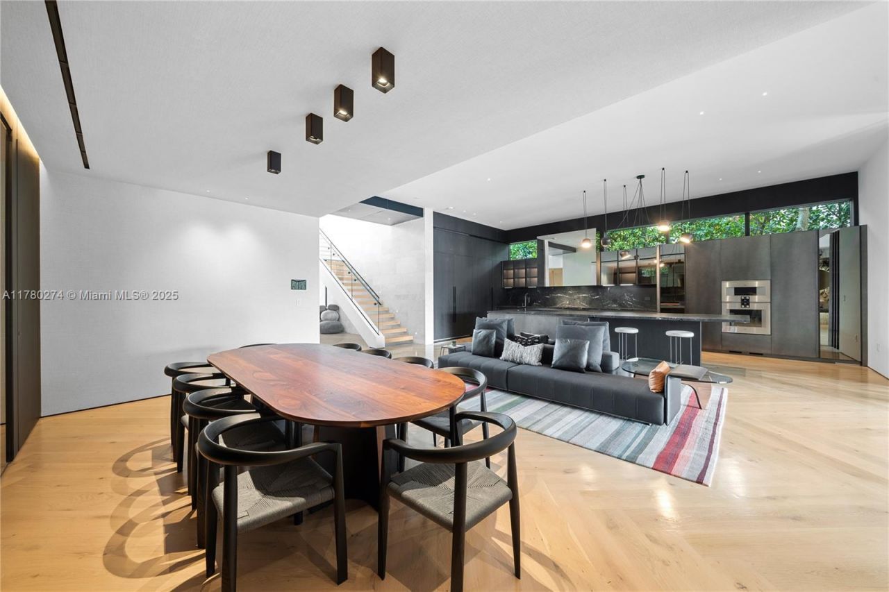 247 E Rivo Alto Dr , Miami Beach, FL 33139 Photo