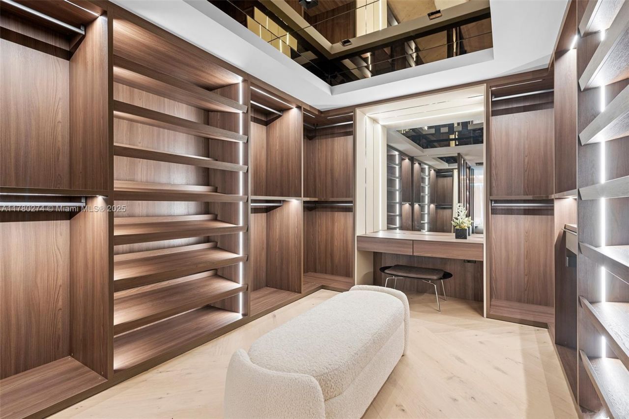 247 E Rivo Alto Dr , Miami Beach, FL 33139 Photo