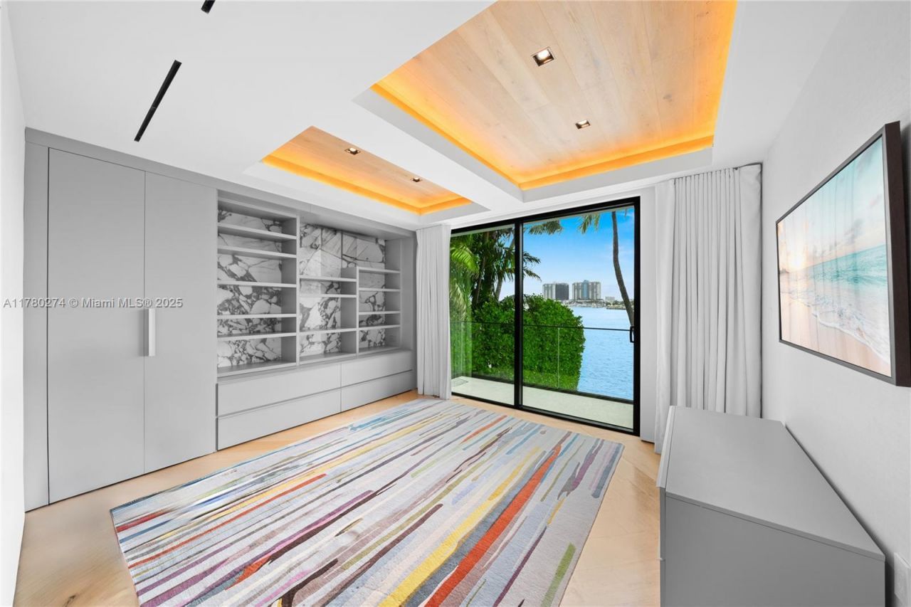 247 E Rivo Alto Dr , Miami Beach, FL 33139 Photo