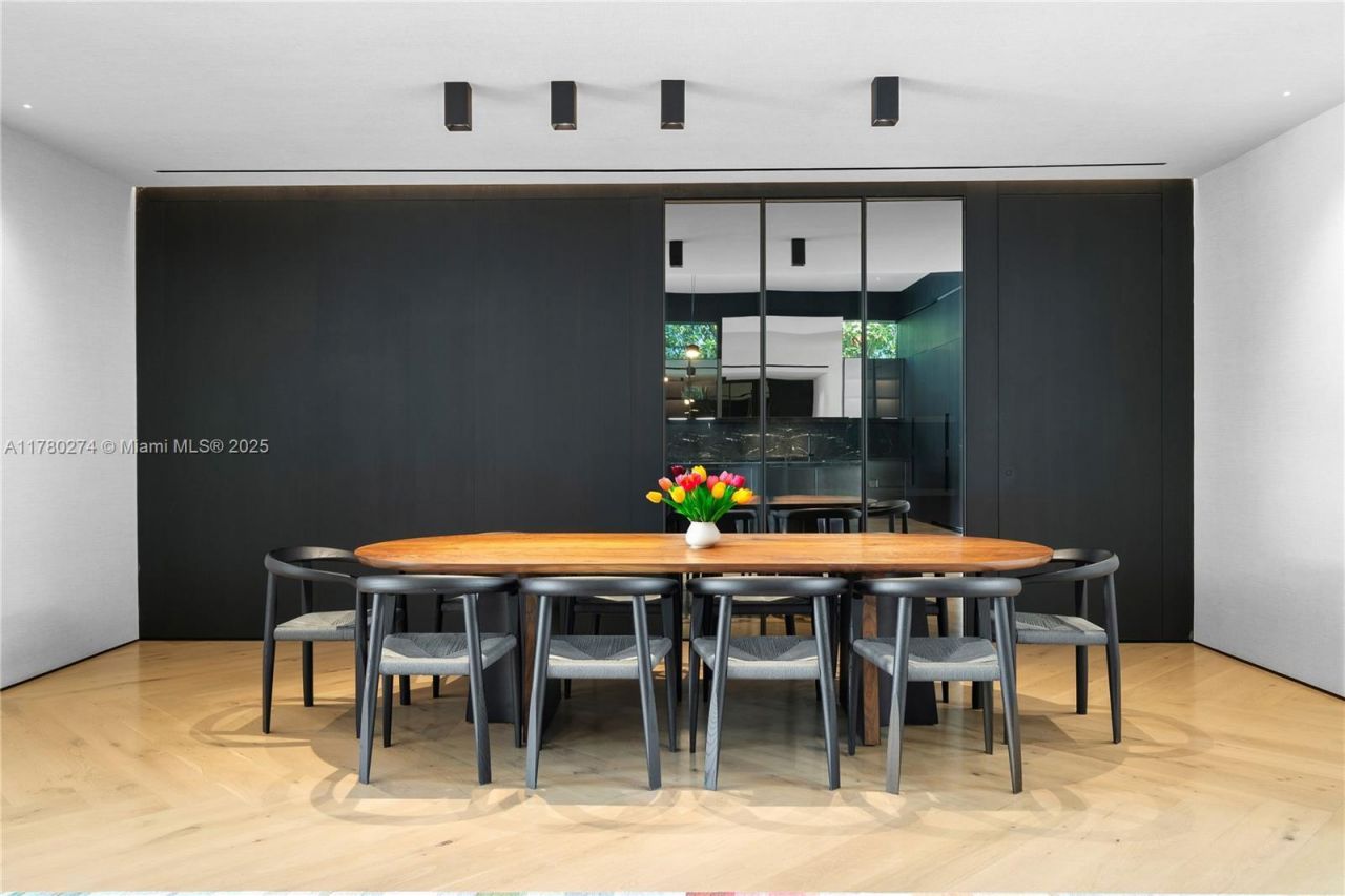 247 E Rivo Alto Dr , Miami Beach, FL 33139 Photo