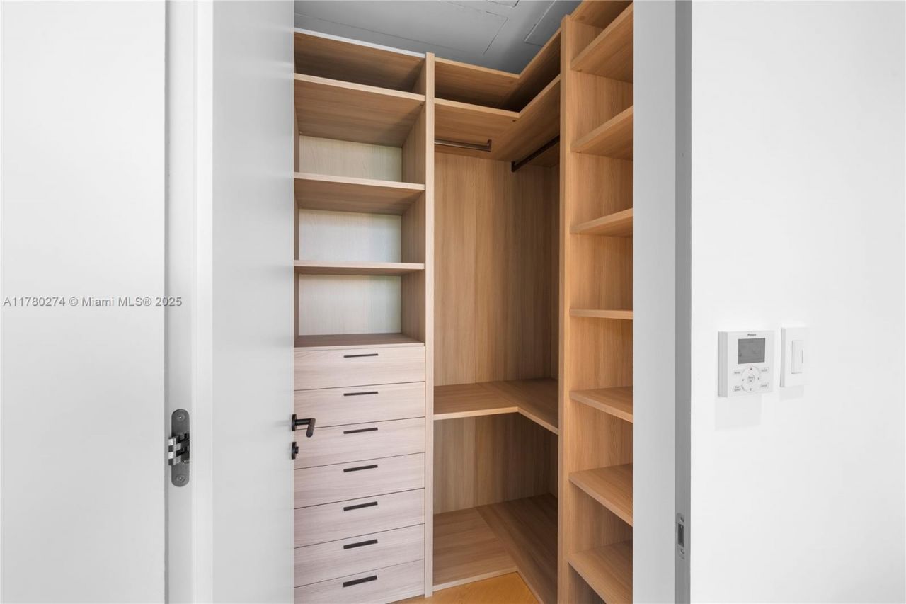 247 E Rivo Alto Dr , Miami Beach, FL 33139 Photo