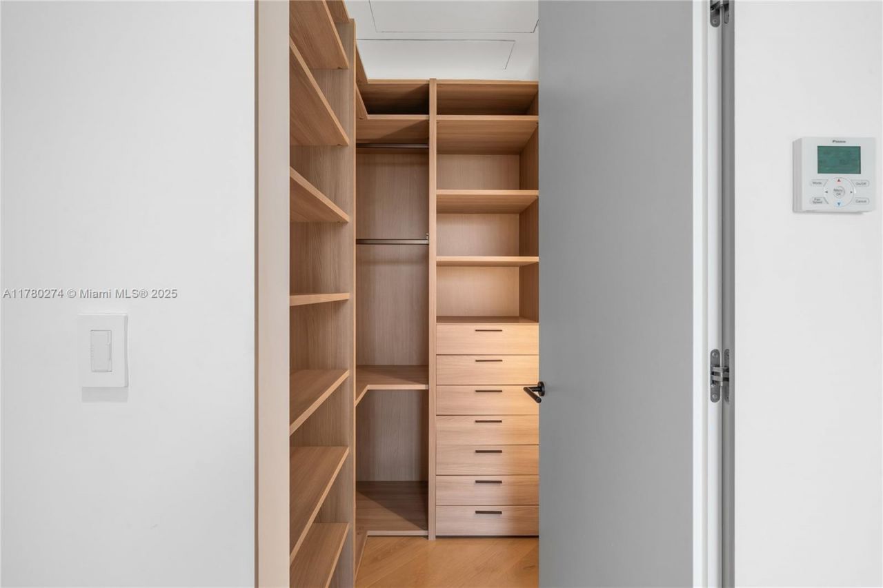 247 E Rivo Alto Dr , Miami Beach, FL 33139 Photo