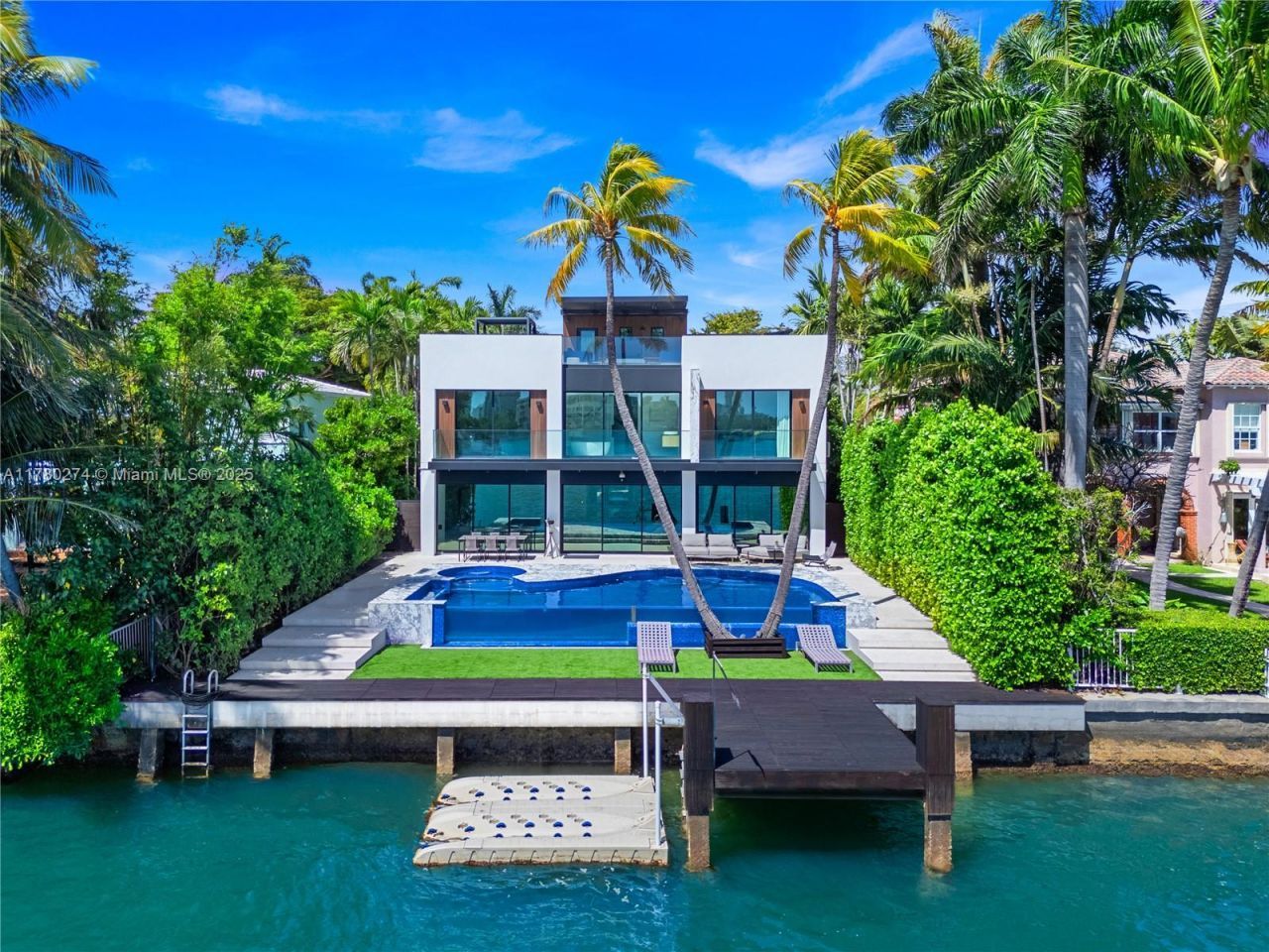 247 E Rivo Alto Dr , Miami Beach, FL 33139 Photo