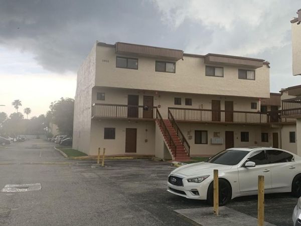 1011 SW 105th Ave, Unit 200, Miami, FL 33174