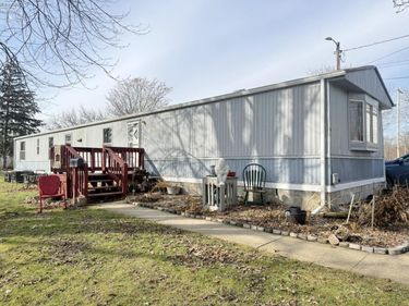 63 N Maple Street, New London, OH 44851