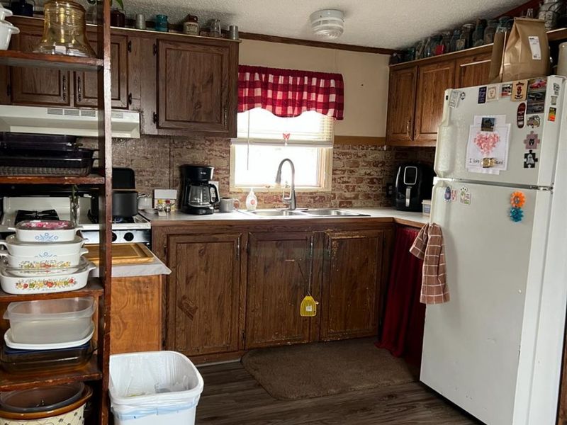 63 N Maple Street, New London, OH 44851 Photo 13