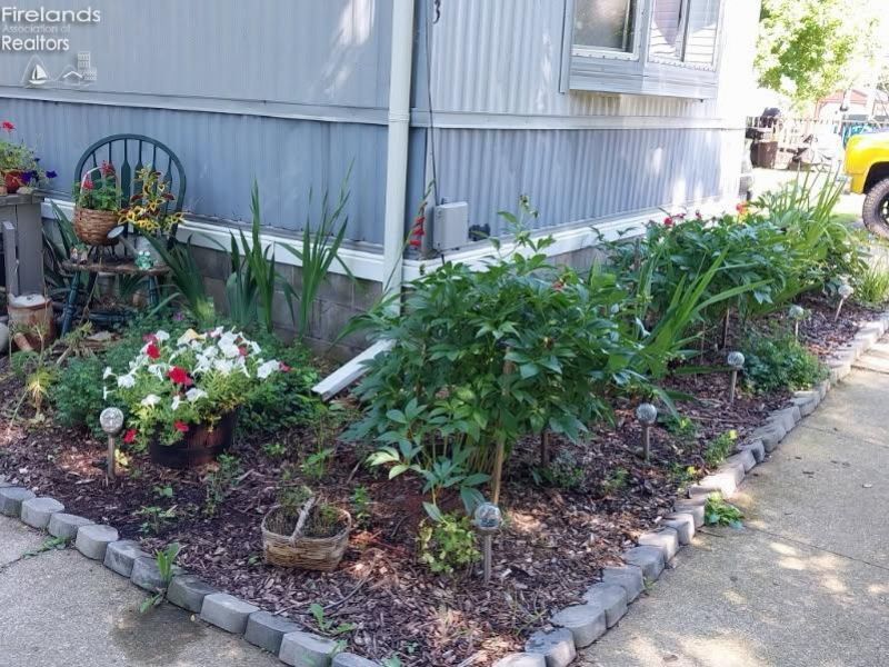 63 N Maple Street, New London, OH 44851 Photo 5