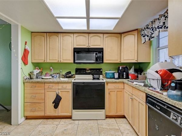 3823 S Maryland Parkway, Unit P1, Las Vegas, NV 89119