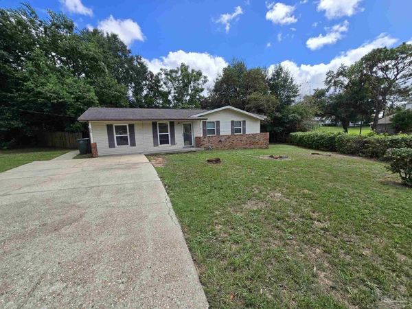 6202 Fairview Dr, Pensacola, FL 32505