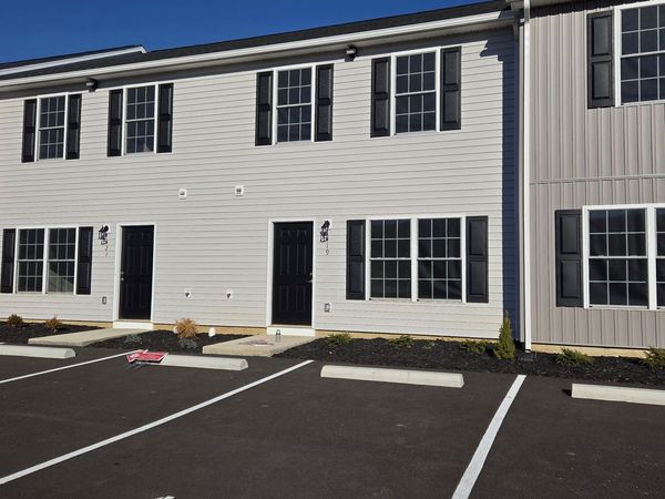 419 N Washington AVE , Pulaski, VA 24301