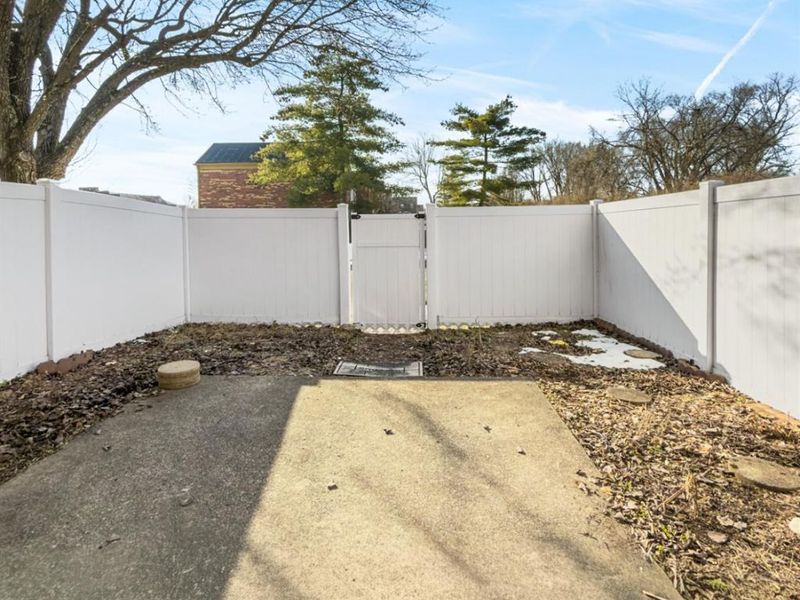 2 Spotswood, Unit 2006, Batavia, OH 45103 Photo 14