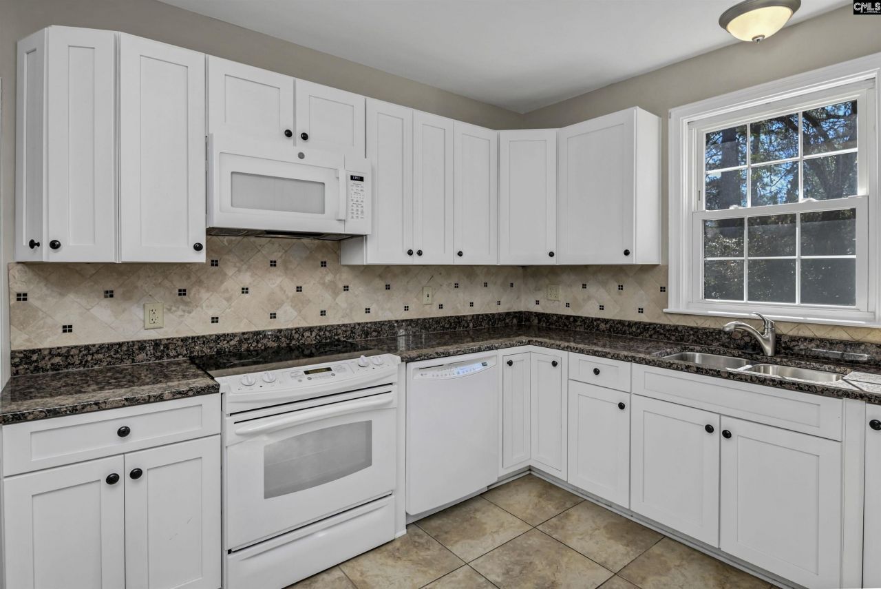 808 Poinsettia Street  Photo 15