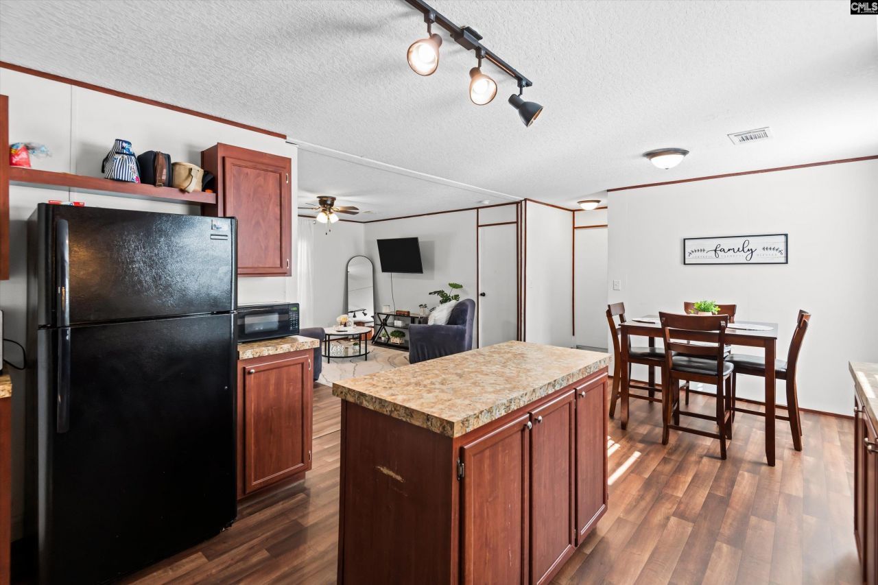 381 Mclee Road  Photo 10