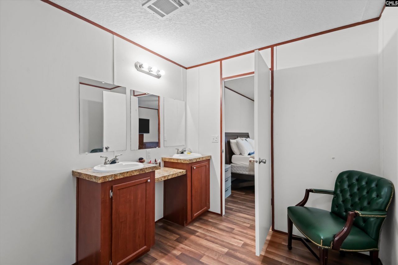 381 Mclee Road  Photo 17