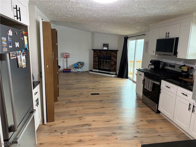 208 Jefferson Boulevard, Mingo Junction, OH 43938 Photo 4