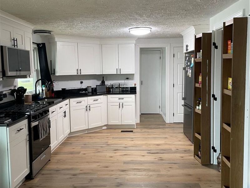 208 Jefferson Boulevard, Mingo Junction, OH 43938 Photo 7