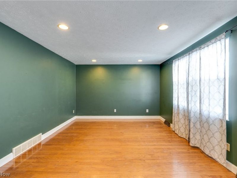 2684 Mcdowell Street NE, Canton, OH 44721 Photo 6