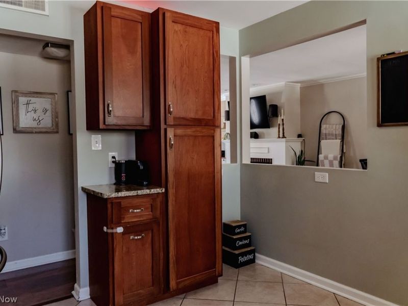 730 Hemlock Drive, Euclid, OH 44132 Photo 12