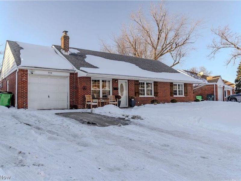 730 Hemlock Drive, Euclid, OH 44132 Photo 2