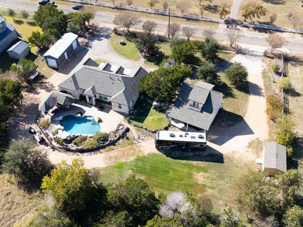 105 Honeycomb Mesa, Leander, TX 78641